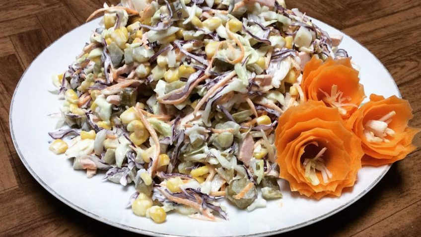 سالاد اندونزی خوشمزه با کلم؛ دستور پخت آسان