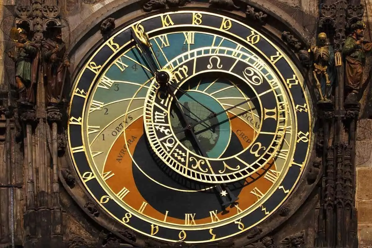 راهنمای تقویم نجومی همسران برای یکشنبه ۶ مهر ۱۴۰۴ راهنمای تقویم نجومی همسران برای یکشنبه ۶ مهر ۱۴۰۴