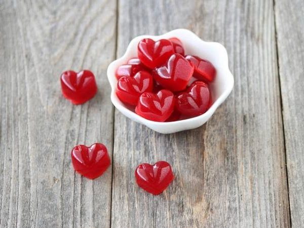 پاستیل انار مخصوص شب یلدا؛ آموزش تهیه یک خوراکی سالم پاستیل انار مخصوص شب یلدا؛ آموزش تهیه یک خوراکی سالم